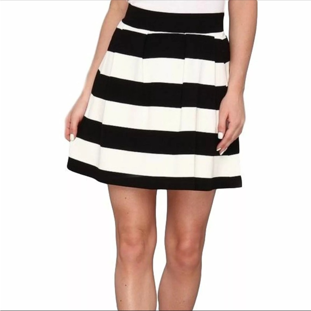 French Connection Women’s Sz 8 Black/White Striped A-Line Skirt w/ Pockets